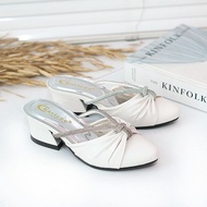 Vania Permata 3CM Glossy Tofu Heel Girls' Party Sandals Selipar Budak Perempuan Sandal Budak Perempu