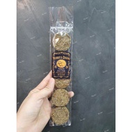 คุ้กกี้หญ้าทิโมธีเกรดพรีเมี่ยม สำหรับกระต่าย แกสบี้ ชินชิล่า แพรี่ด็อก (Hobbit's Dining)