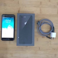 Iphone 8 plus 64Gb Hitam Bekas pakai