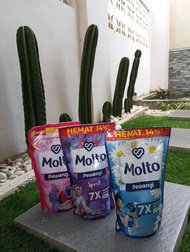 molto pewangi 780ml