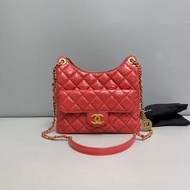 Chanel珊瑚紅油蠟牛皮hobo天貓精靈 晶片