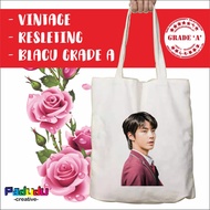 Vintage Hwang In Yeop aesthetic Tote bag, Custom zipper Tote for women and men