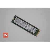 SAMSUNG MZVLW512HMJP  PCIe M.2 512GB SSD