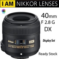 Nikon AF-S DX Micro NIKKOR 40mm f/2.8G Lens (Display Set Unit)