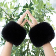 Lilyscent 1 Pair Faux Fur Wrist Warmers Fluffy Women Plush Sleeve Cuffs Windproof Thermal Accessory 
