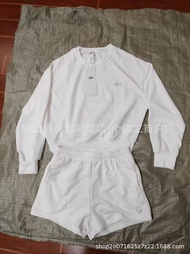 Alo The 2026 Spring Alo Three-Dimensional Letter Round-Neck Hoodie A Classic And Versatile Short Top