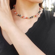 原礦寶石項鍊，包含珊瑚、紅碧玉、碧璽、方解石、粉色歐泊