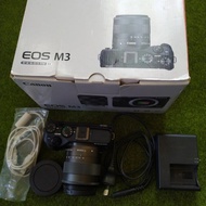 kamera mirrorless Canon EOS M3 hitam bekas mulus / Canon eos M3 second