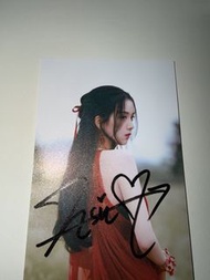 Jisoo 親簽名