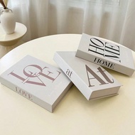 3ชิ้น หนังสือปลอมแบบมินิมอล มีตัวอักษรอังกฤษตกแต่ง, อุปกรณ์จำลองหนังสือปลอม สำหรับบ้านแสดงตัวอย่าง, 