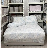 A3 960 TC 100% Cotton Blue Floral Prints on White Bedsheet Sets and King Quilt Cover by LC Homes