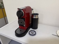 Nespresso 咖啡機連奶泡機