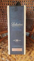 百齡罈 30年調和威士忌Ballantine's酒品木盒裝飾品（有盒損不介意在下標）