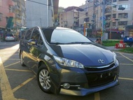 是甚麼車介於休旅車 掀背車 旅行車之間 又實用到靠北? 2013 TOYOTA WISH 七人座  就是這個價錢