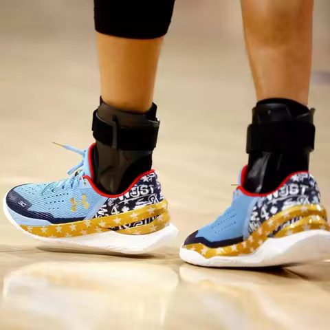 Under Armour CURRY 2 LOW FLOTRO Men's Signature Basketball Shoes, TPU Upper Athletic Sneakers 302627