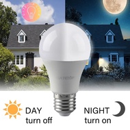 LED Dusk To Dawn Bulb 10W E27 B22 Sensor Outdoor Light AC 220V  Day Night Light Auto ON/OFF LED Smar