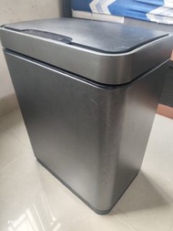 智能感應垃圾桶