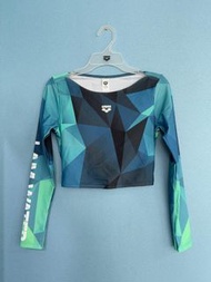 Arena女士長袖泳衣 size: M