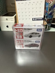TOMICA TESLA Model 3