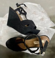 Zara黑色絨面械型鞋38(10cm)