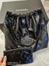 Chanel Bag 22 So Black Medium