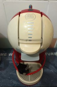 雀巢 (Nescafe Dolce Gusto) 膠囊咖啡機。