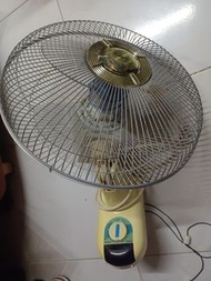 美的 30cm(12吋) 掛牆風扇 FW30-F3