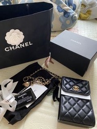 Chanel 金球手機袋