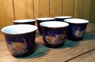 「孔雀牡丹」藍釉陶瓷茶杯組—古物舊貨、早期民藝碗盤相關收藏