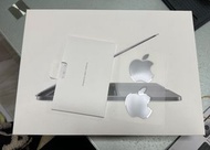 MacBook Pro 空盒含貼紙+說明書