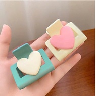 Korean crab claw hairpin for beautiful women hottrend AAA iLita bag cute hair bun with 3 teeth, 5 te