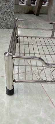 Kệ inox 2 tầng vỉ dạng đứngkích thước 40x50 cm và 40x60 cm.Inox 201dày dặnchắc chắn...