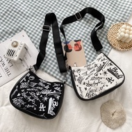 [Taiwan Hot Sale] Graffiti Personality Funny Cute Cartoon ins Japanese Girl Canvas Bag Literary Kore