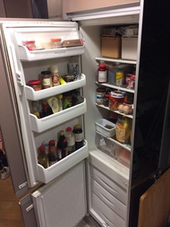 不議價, Philco fridge 飛歌 嵌入式雙門雪櫃 (新鴻基交樓標準，適合出租單位低價更換) 冷藏室自動除霜功能，無霜冷凍室，LED照明燈，抗菌系統