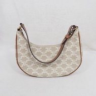 CELINE Triomphe Ava Hobo Bag 米灰奶茶色凱旋門AVA腋下包
