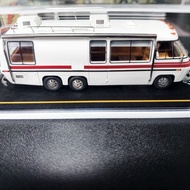 MK 1: 64 North Exhibition Limited HEC GMC Motorhome RV Resin Car Model White