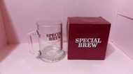 嘉士伯啤酒杯