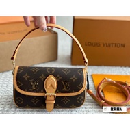 Travel Bag #19X 10.5 x 6CM#秀款小号咖花法棍包,, When Ladies