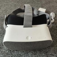 限時下殺 小米vr一體機 這是小米頭戴影院， 巨幕私人影院 看3D電影非常過癮，一直就沒怎么用過，成色還不錯，支持tf卡