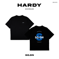 SO.ON เสื้อยืดไซส์ใหญ่ ทรง Oversize ลาย Hardy