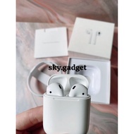 Apple Airpods gen 1 / gen 2 With Wireless Charging Case Second