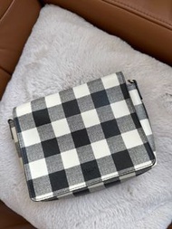 OROTON Black and White Checkered Cross-body bag from Australia 黑白格斜肩包 附背帶 購自澳洲