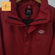 Jaket outdoor dickies merah original