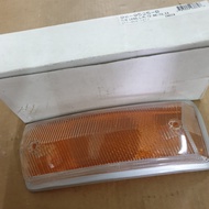 FRONT TURN SIGNAL VW BUS 98-9525-B EMPI