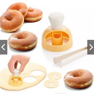 IMPORT Donut Mold + CAPITAN SET ROUND HEART LOVE Food Cover Bread CUTTER Cake CUTTER DONUT MAKER DON
