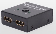HDMI切換器二進一出分屏器hdmi高清視頻1進2出  智能雙向支持4K2k3D    HDMI 1進2出HDMI分配器一分二一開二切換器一進二出1入一入4K支持  為你的電視機，顯示器提供額外的HD
