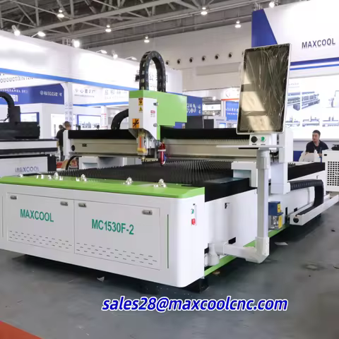co2 Laser Machine 1.5kw 2kw 3kw 6kw 12kw Fiber Laser Cutting Machine MC3015F Raytools Laser Head Con