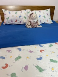 Complete Bed Sheet Set, 7 Pieces, Sizes 3.5, 5 and 6 Feet.