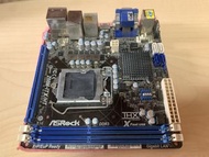 ASRock Z68M-ITX/HT 主機板連檔板