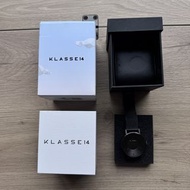 KLASSE14 Volare Dark 系列黑色鋼帶腕錶